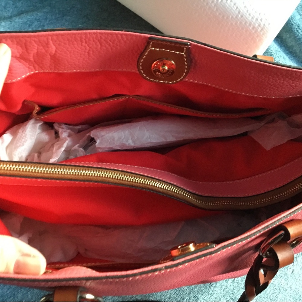 Dooney & Bourke Leather Tote NWOT - Picture 3 of 8